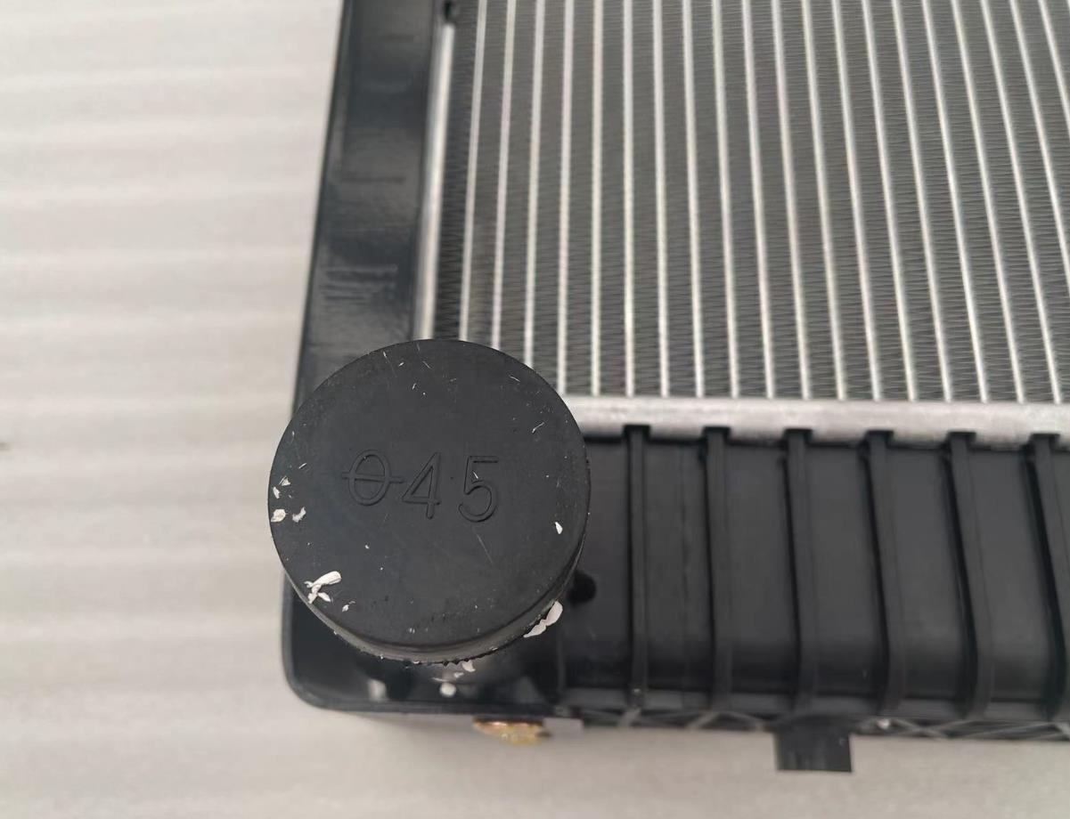 Shacman Delong F3000 Aolong Aluminium Radiator Conventus DZ9112532888 B